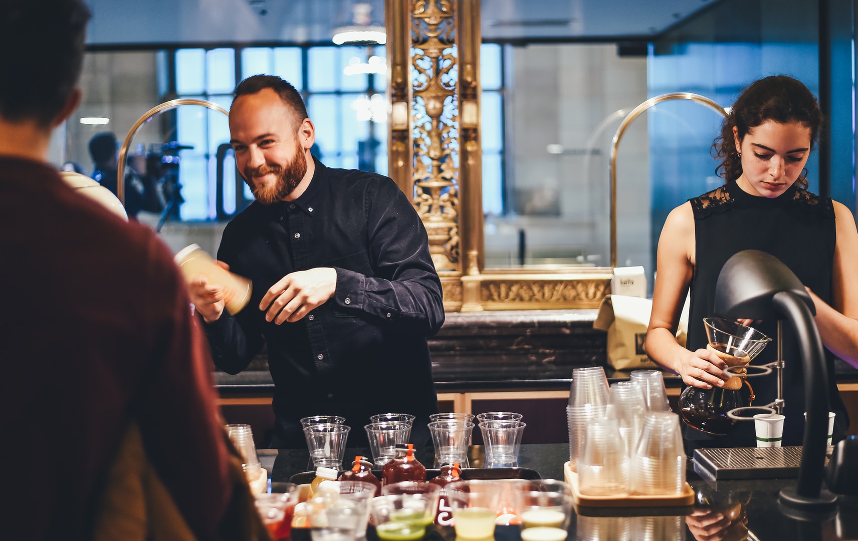 cocktail bar on hotel premises 